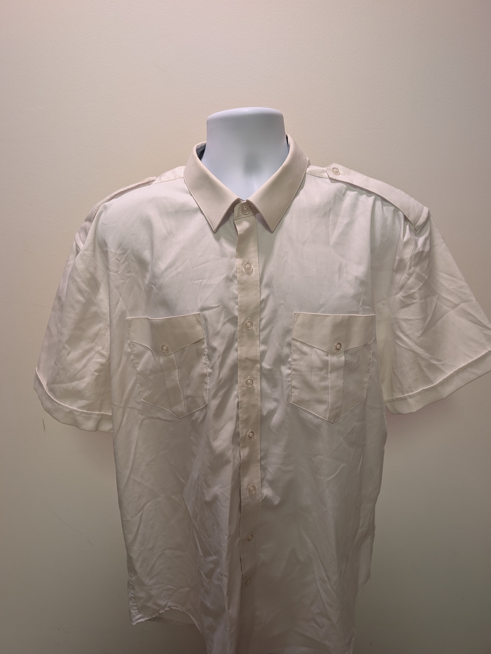 JetSeam Men's White Short Sleeve Pilot Uniform Shirt - Modern Cut Size 18.5